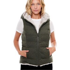 BE BOUNDLESS Women's Water-Resistant Knit Reversible Faux Fur Vest NWT